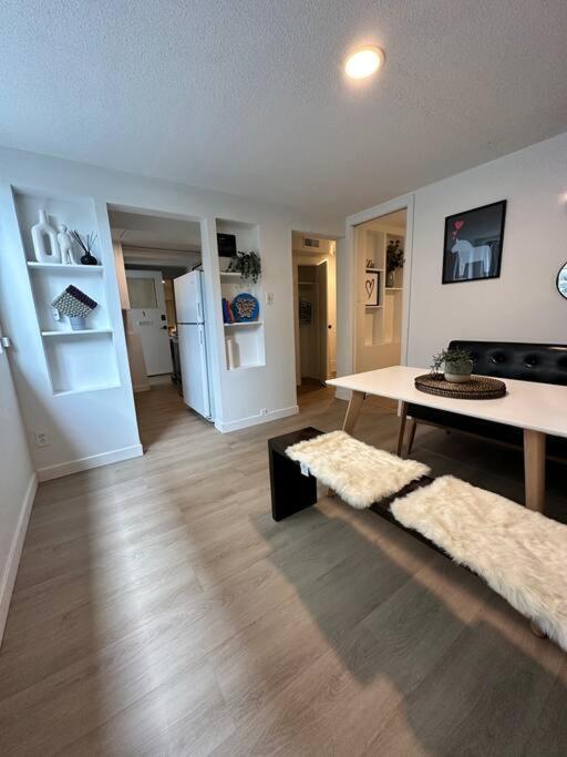 Petite Main Street Haven Vancouver Exterior foto